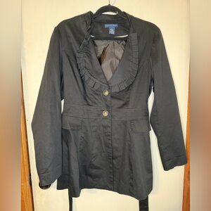 Chic Black Women's Blazer with Ruffled Collar